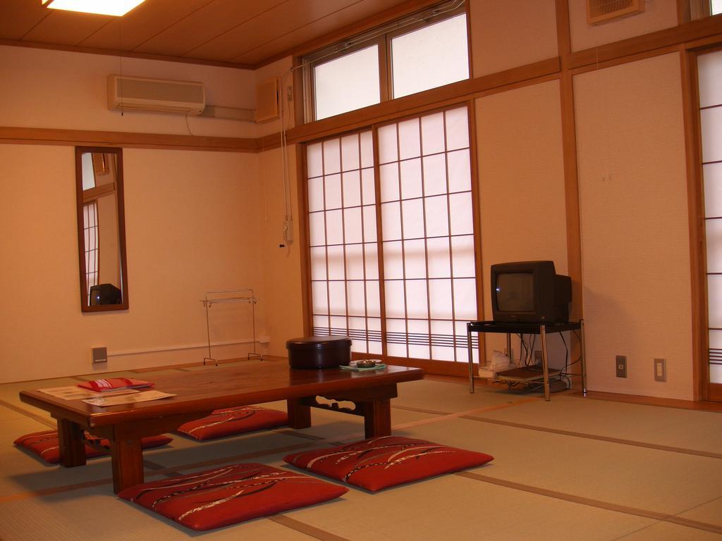 山梨市 Jyuen酒店 外观 照片